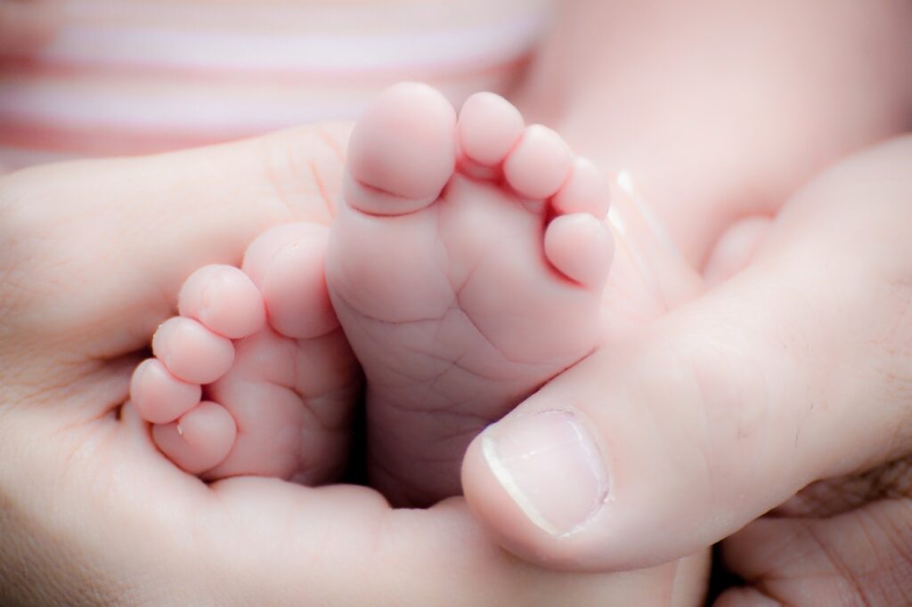 infant, feet, baby feet-1595389.jpg